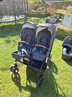 Duo kinderwagen - merk: JEDO, zeer netjes!