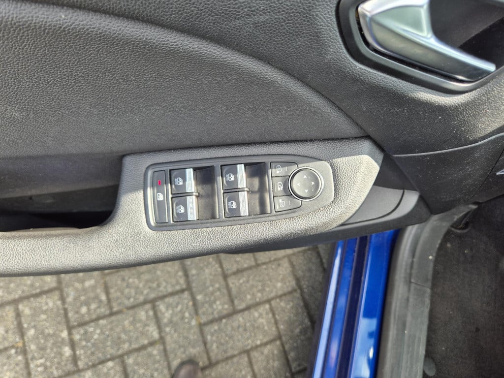 Renault Clio 1.3 tce 130 edc automaat intens