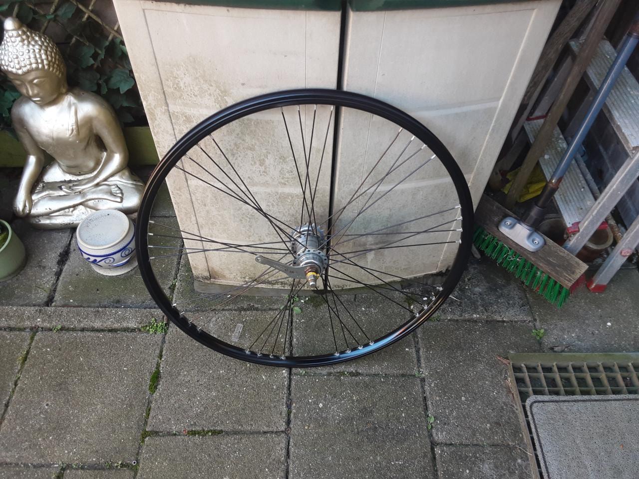 28 inch nexus achterwiel, 3 speed,terugtraprem