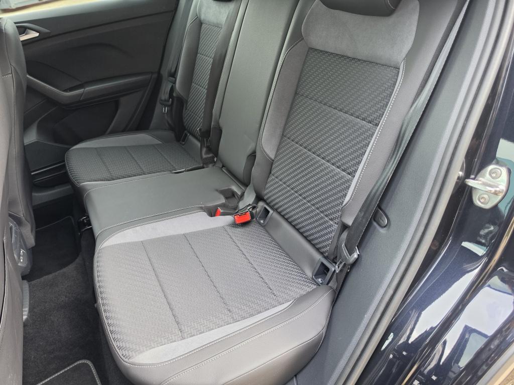 Volkswagen T-cross 1.5 tsi r-line | led | navi | camera | acc | stoelverwar