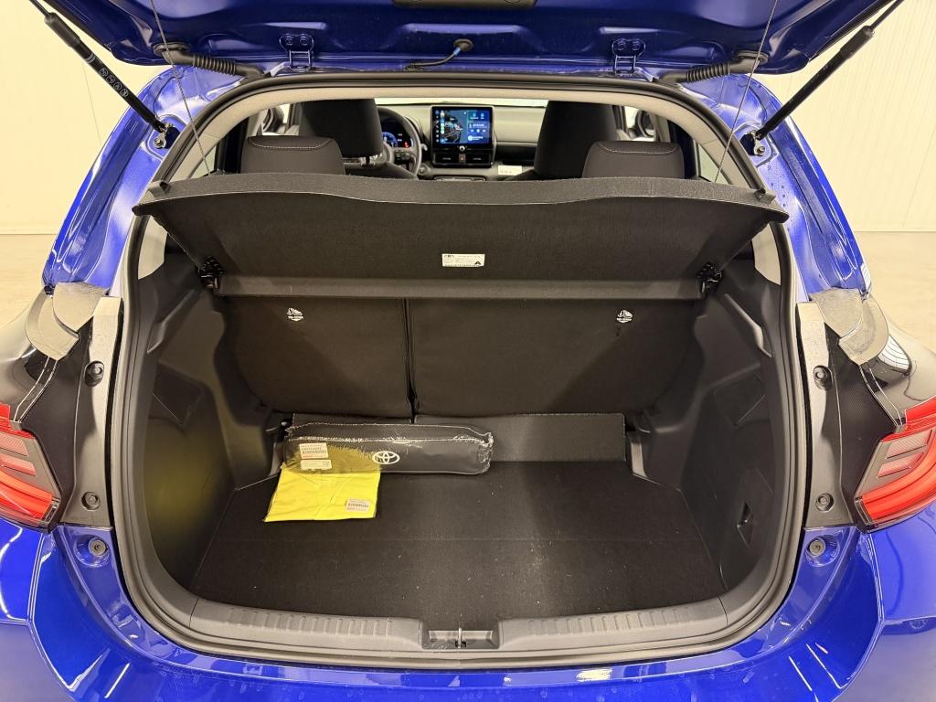 Toyota Yaris 1.5 hybrid 115 dynamic