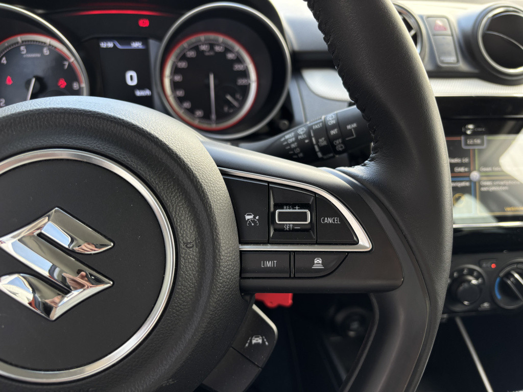 Suzuki Swift automaat 1.2 select smart hybrid/trekhaak