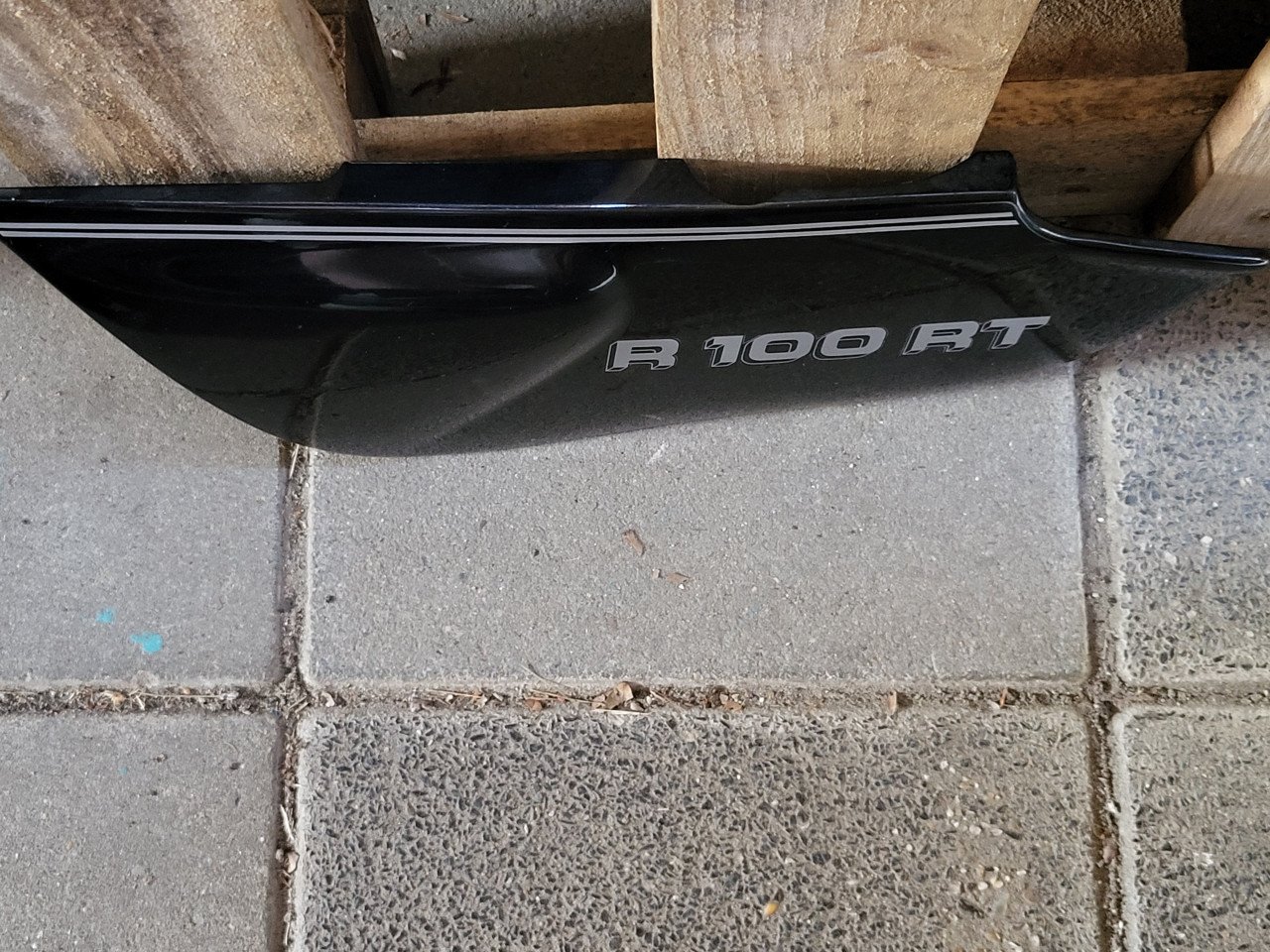 Zijkant, schild BMW R100RT