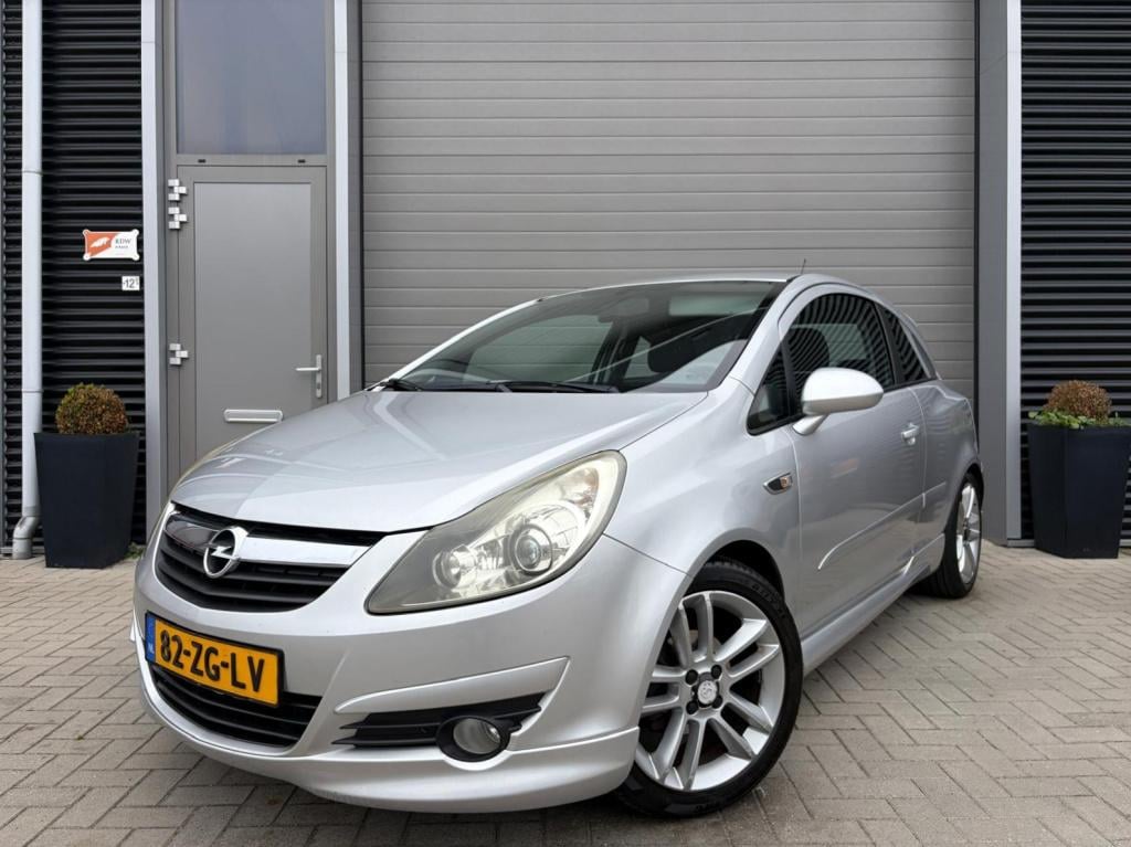 Opel Corsa 1.4-16v sport/opc uitvoering/airco/cruise control/