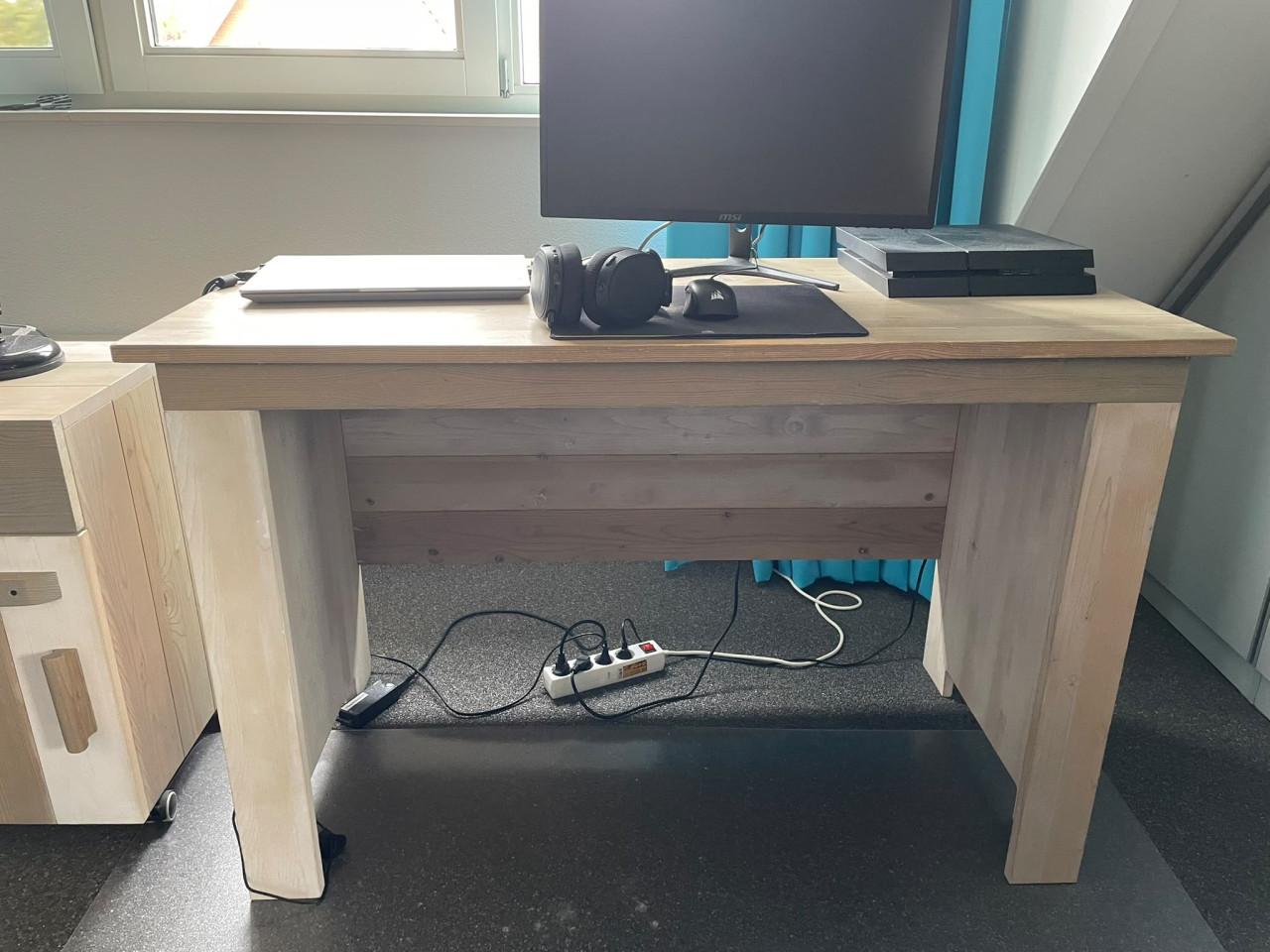 Bopita slaapkamer (bed, bureau en 2 kastjes)