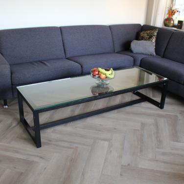 Salontafel met glazenblad 170 x 55 x 40