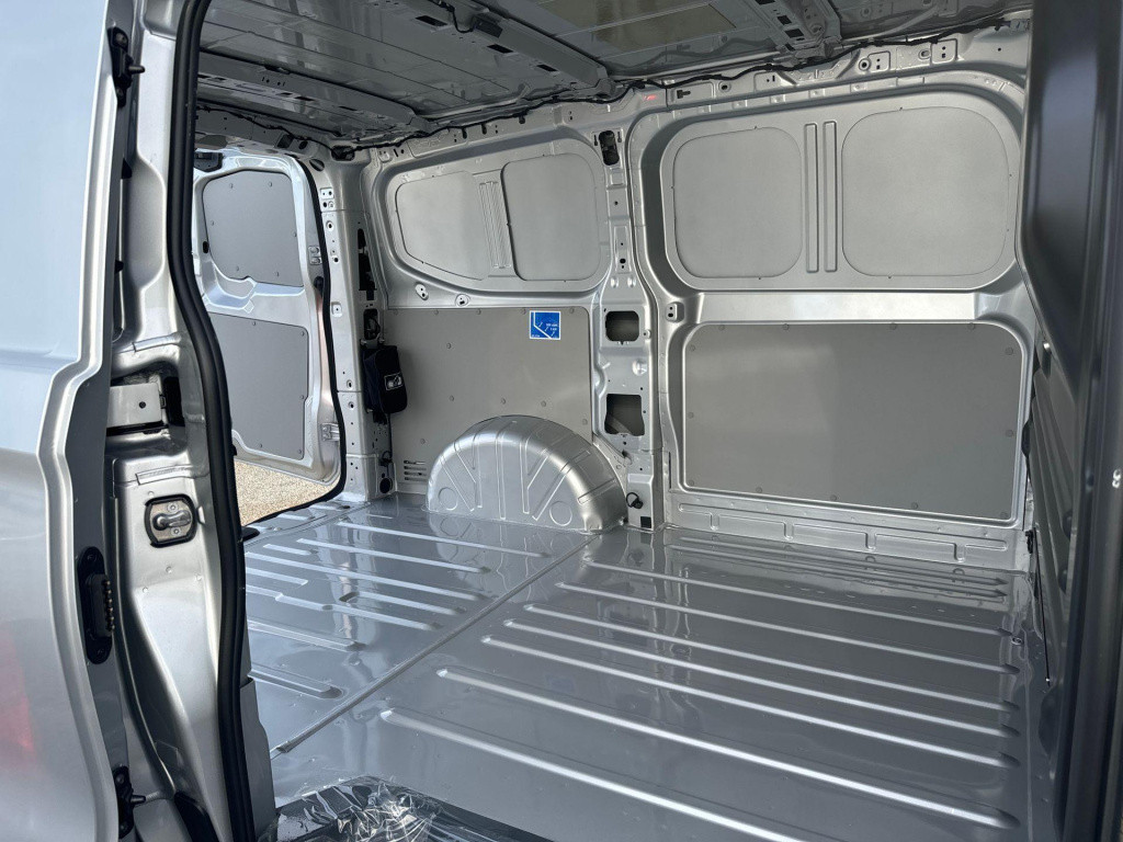 Volkswagen Transporter 2.0 tdi l1h1 28 panamericana