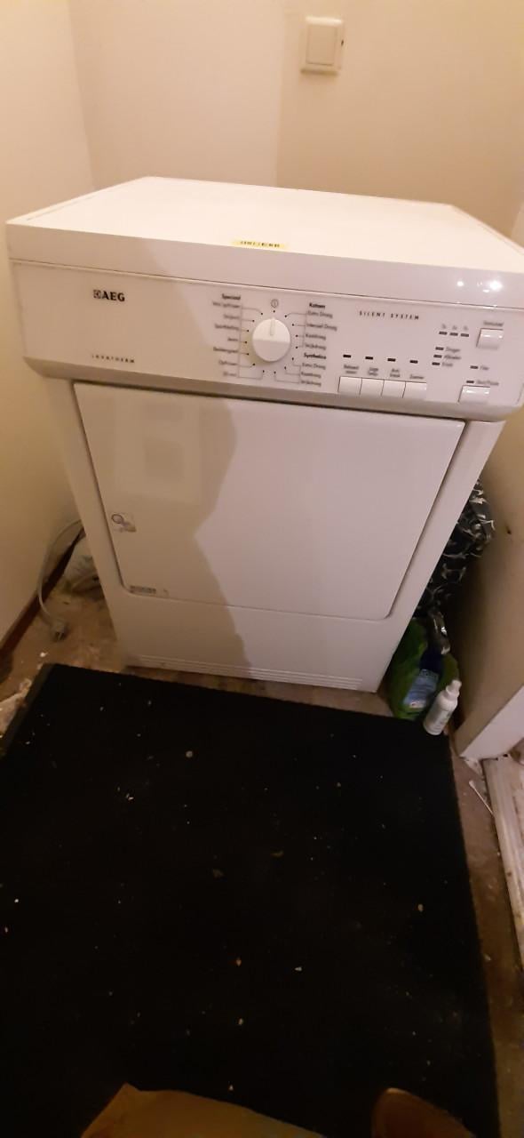 AEG wasdroger met luchtafvoer