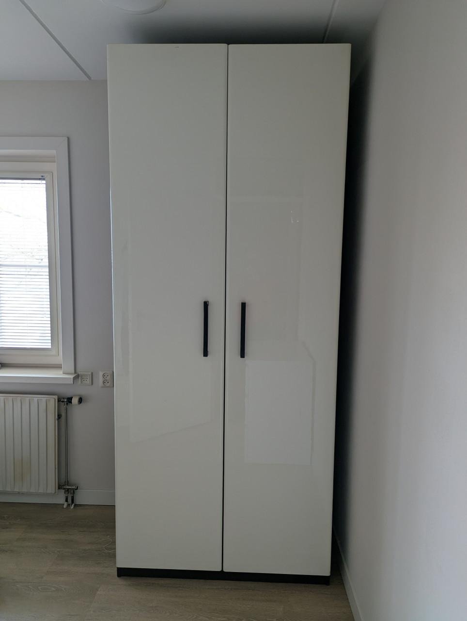 Drie Ikea Pax kasten te koop