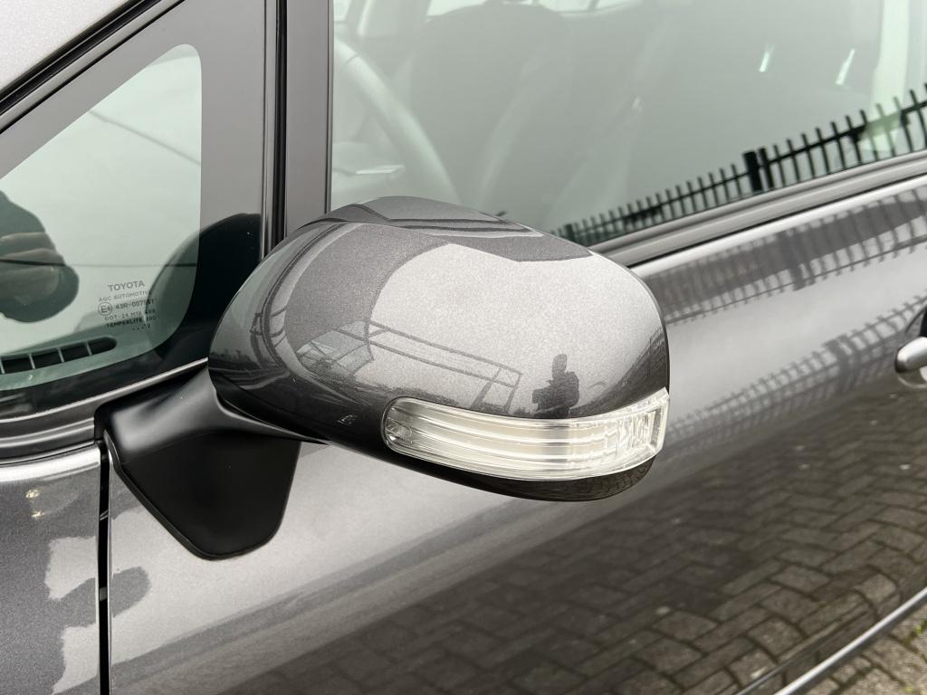 Toyota Auris 1.8 full hyb.exe.bns | trekhaak | parkeercamera