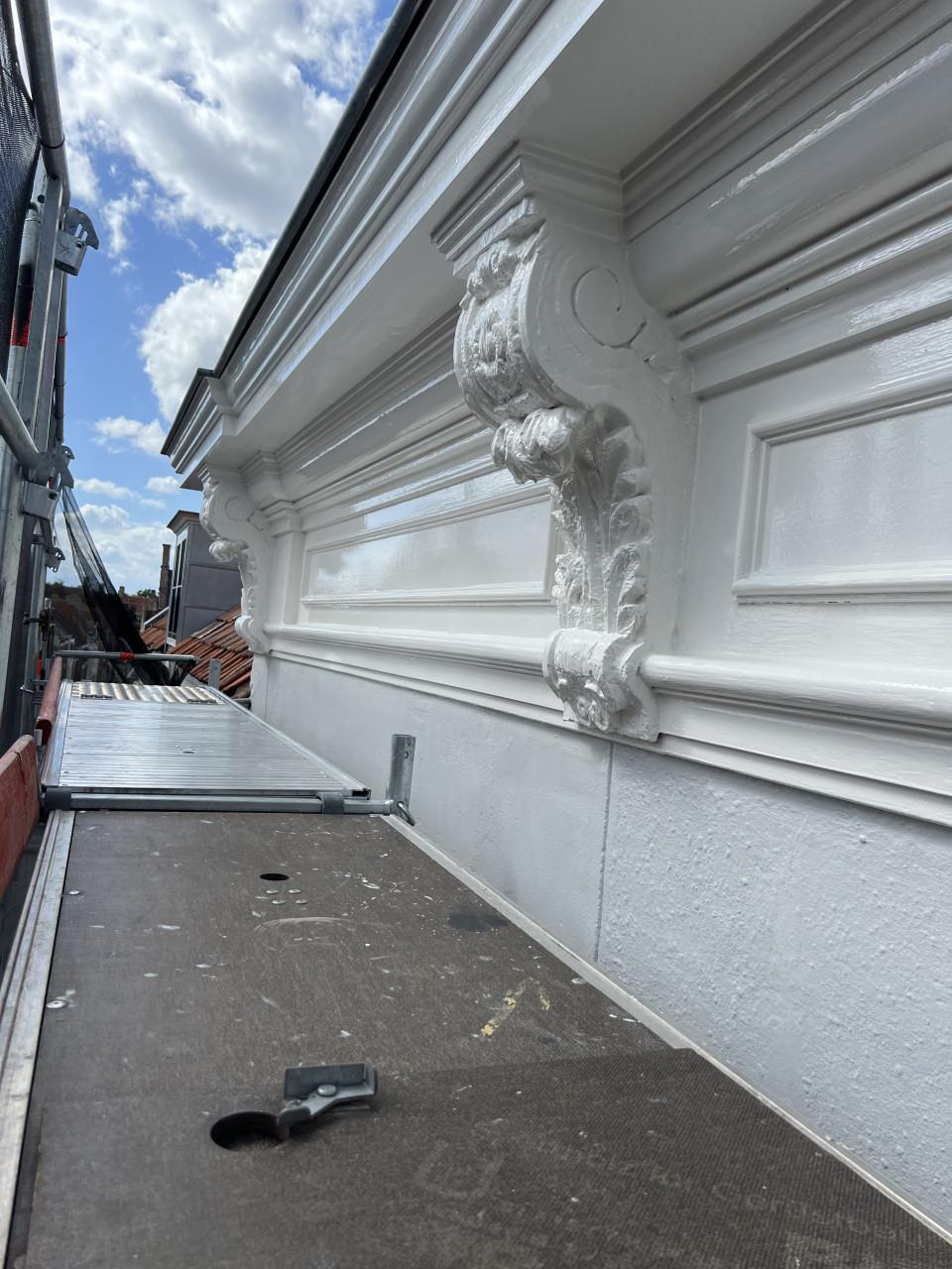 Schilderwerken en behangwerken