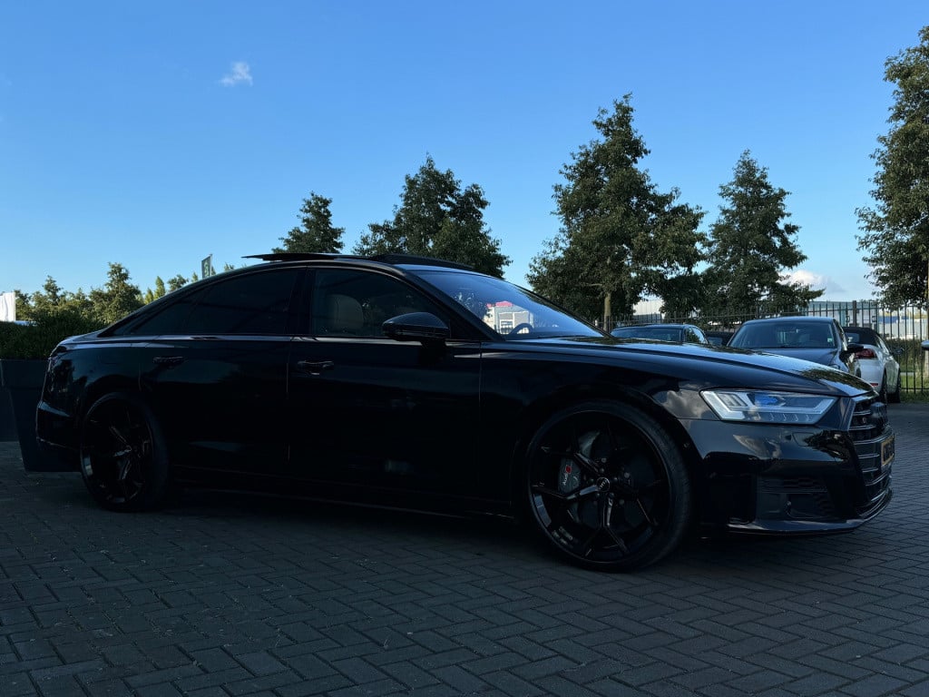 Audi S8 4.0 tfsi s8 np280,000€ abt keramisch laser nachtzicht 4-wielsturing