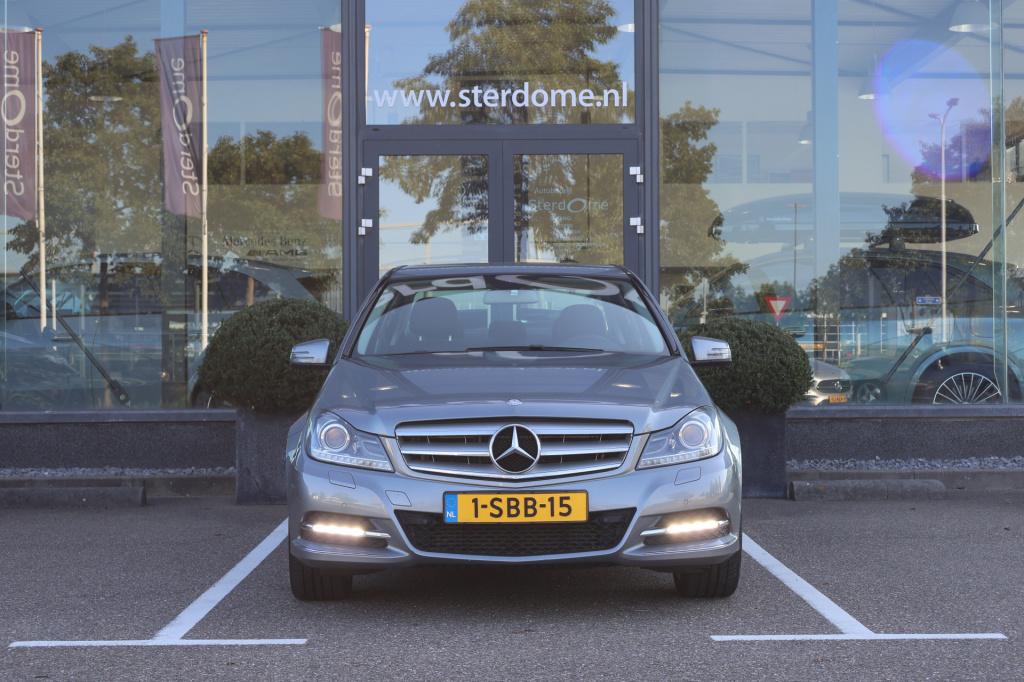 Mercedes-Benz C-Klasse 180 prestige avantgarde i trekhaak i lederen bekledi