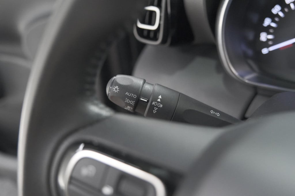 Citroen C3 Aircross puretech 110 eat6 shine | trekhaak | panoramadak | head