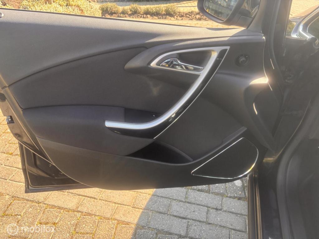 Opel Astra 1.4 turbo sport navi