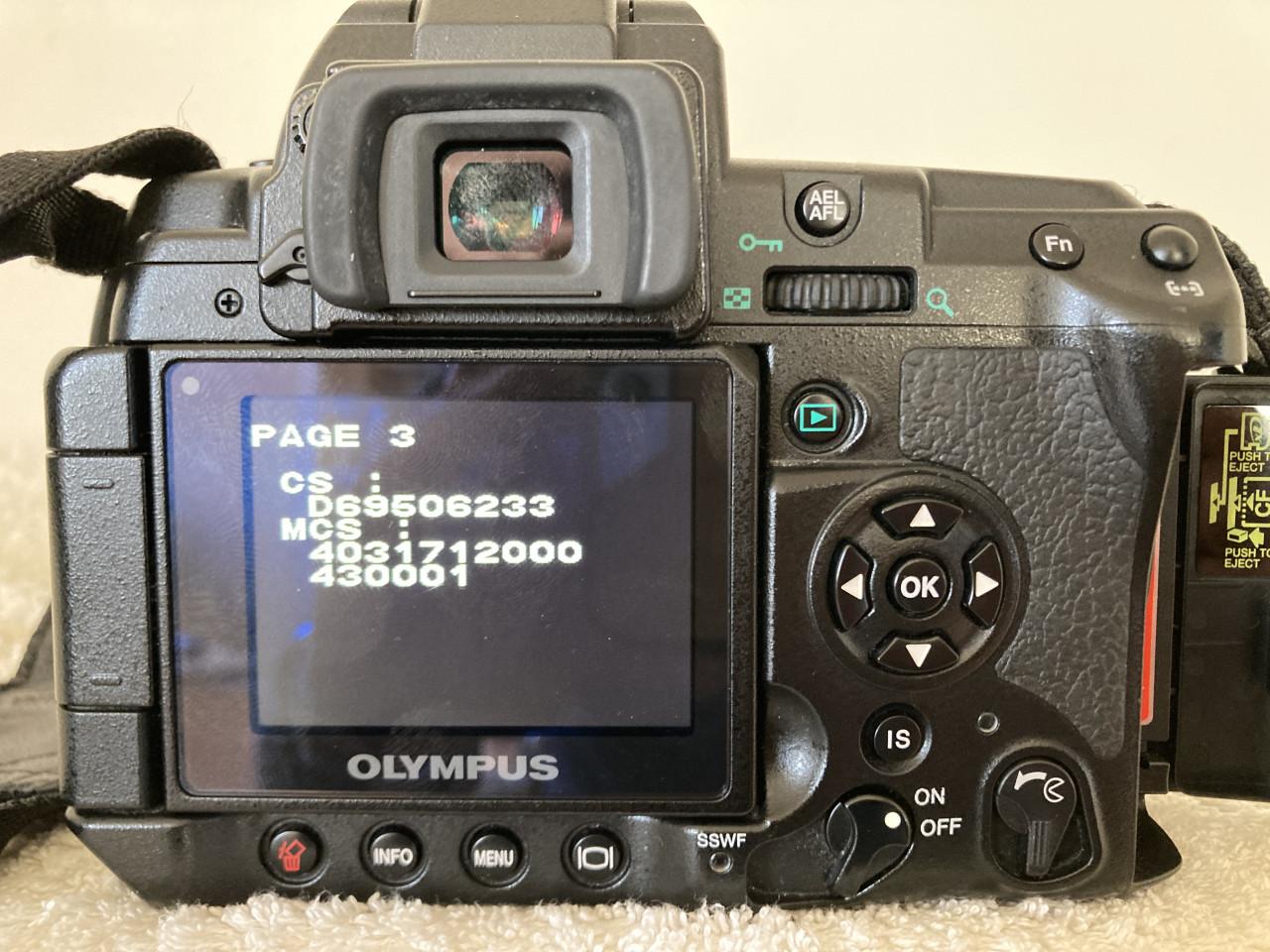 Olympus E-3 met van alles erbij