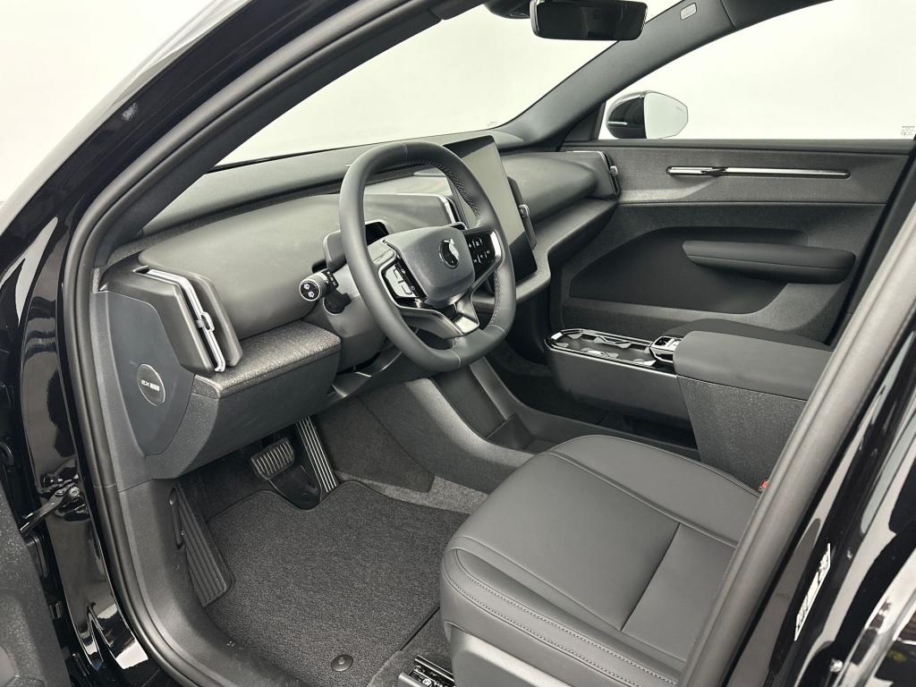 Volvo Ex30 p5 long range plus europa