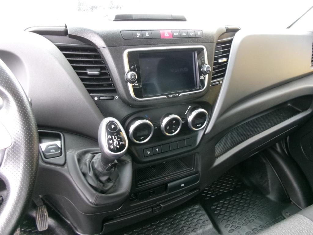 Iveco Daily 3.0 automaat 210pk oprijwagen autotransporter