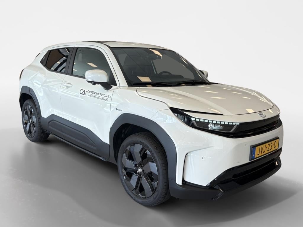 Toyota Urban Cruiser executive 61 kwh | panodak | jbl |