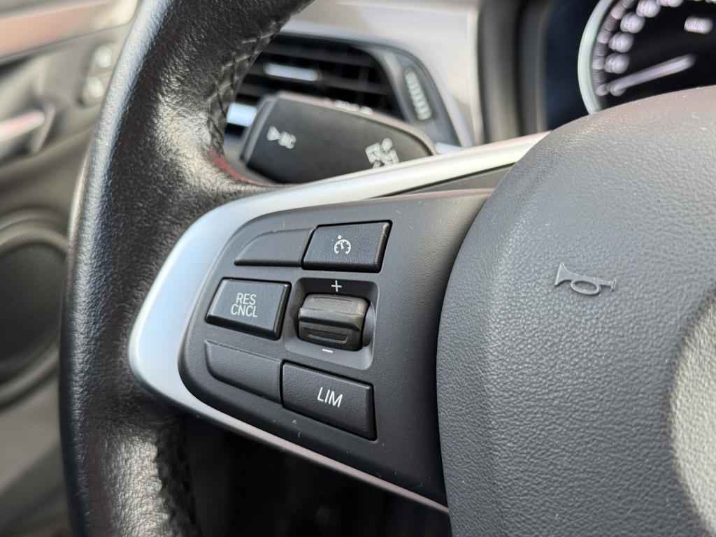 BMW X1 sdrive20i executive | 1ste eig. | camera | trekhaak | rijklaar inclu