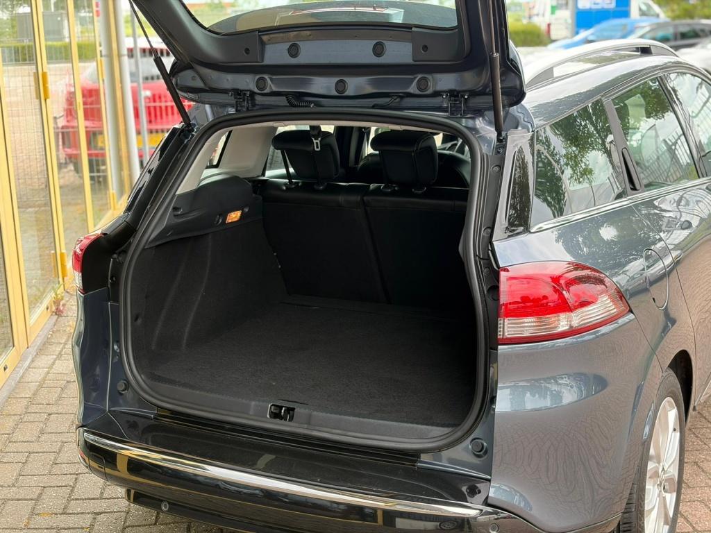 Renault Clio estate 0.9 tce intens