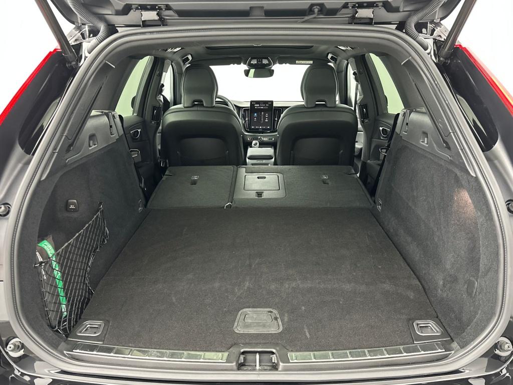 Volvo XC60 t6 398pk recharge black edition ultra| pano| 360camera| facelift