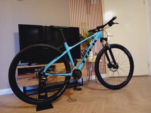 2x TREK MARLIN 5 MTB 29er