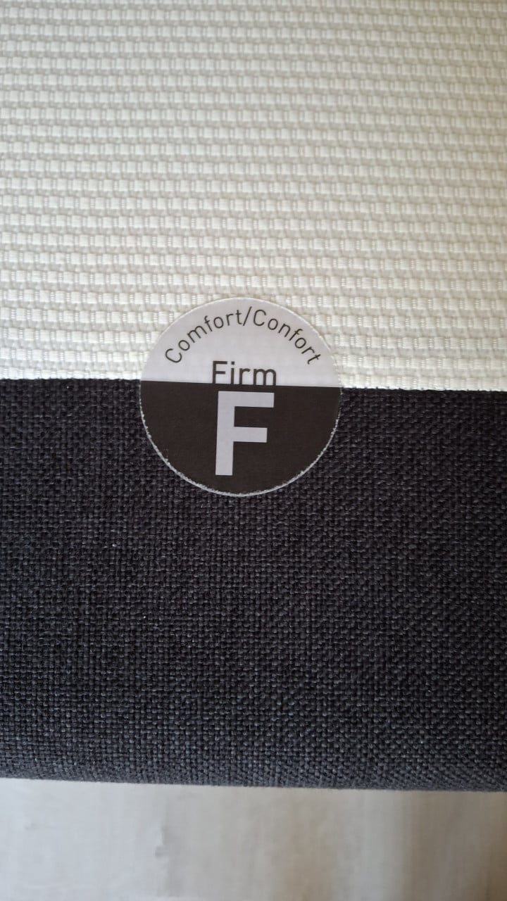 Boxspring 160x200 cm met twee matrassen