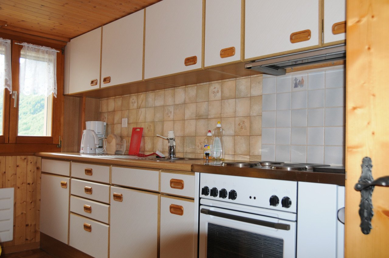 TE HUUR: vak. woning "Weid" Isenthal, Zwitserland