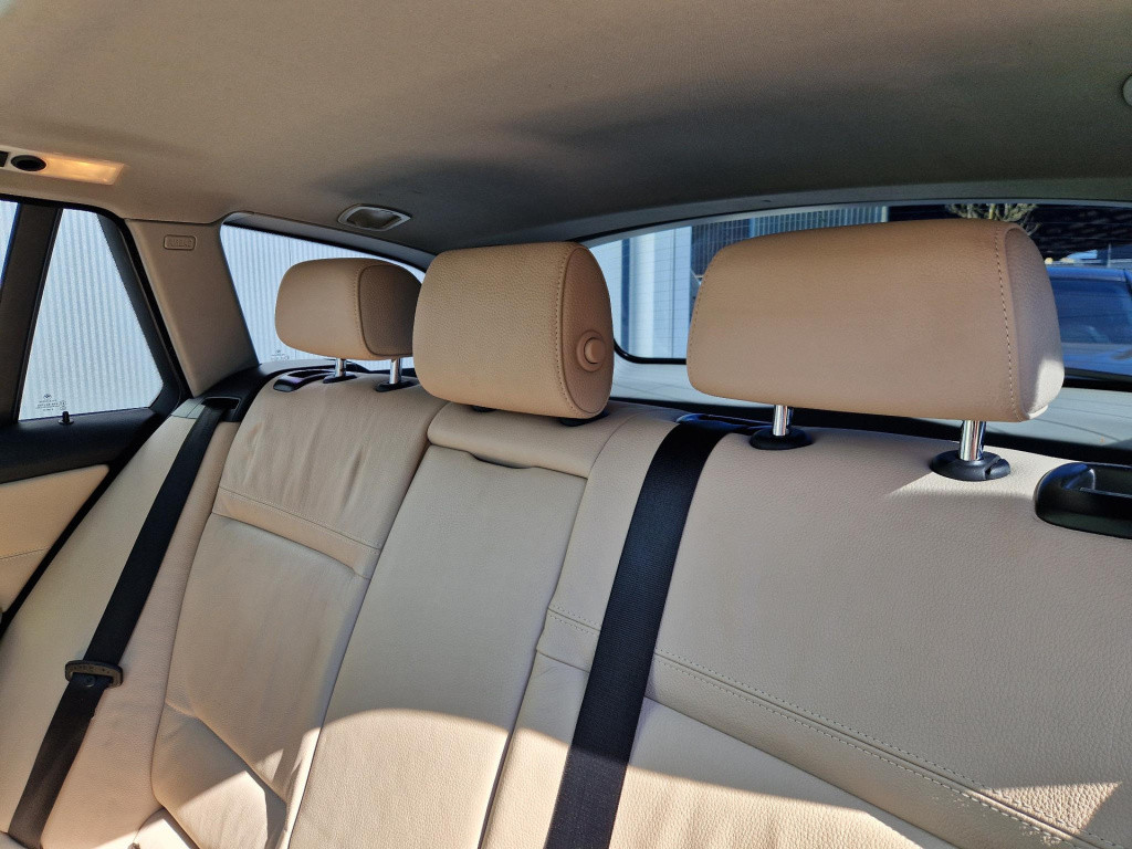 BMW 3-serie touring 320i business line style