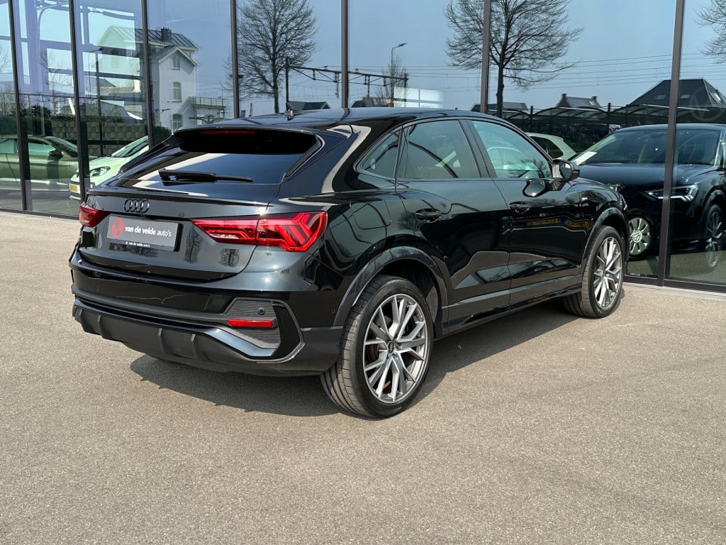 Audi Q3 sportback 45 tfsi e s-line | zwart optiek | camera | keyless | adap