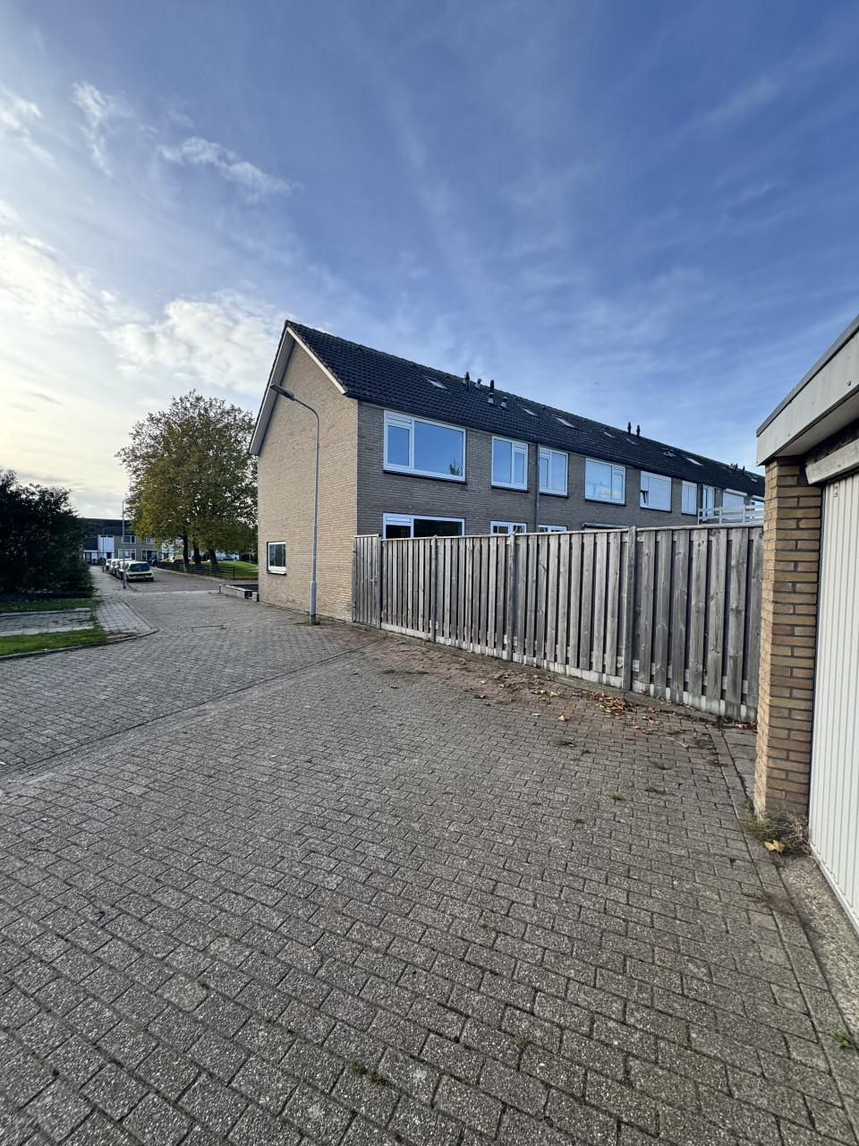 Hoekwoning Lelieplein 32 te Yerseke
