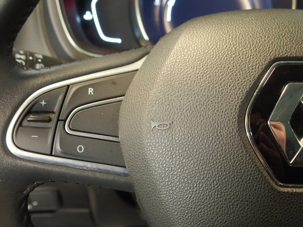 Renault Scenic 1.3 tce intens trekhaak, navi, pdc v+a,