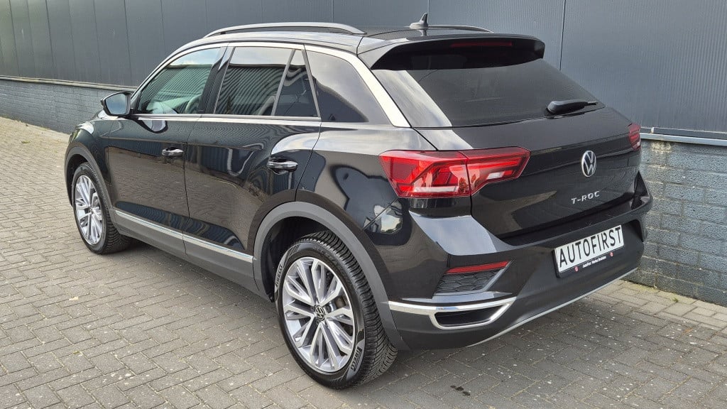 Volkswagen T-roc 1.5 tsi sport*navi*clima*led*lane ass*vitrual*18 inch*auto