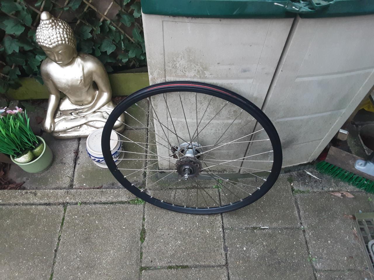 Set 26 x 1,75 inch nexus wielen, 3 speed,rollerbrake rem