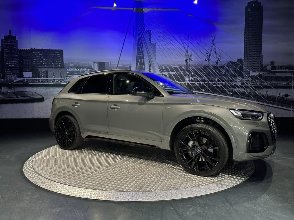 Audi Q5 50 tfsi e s edition *keyless*camera*appconnect*acc*trekhaak*