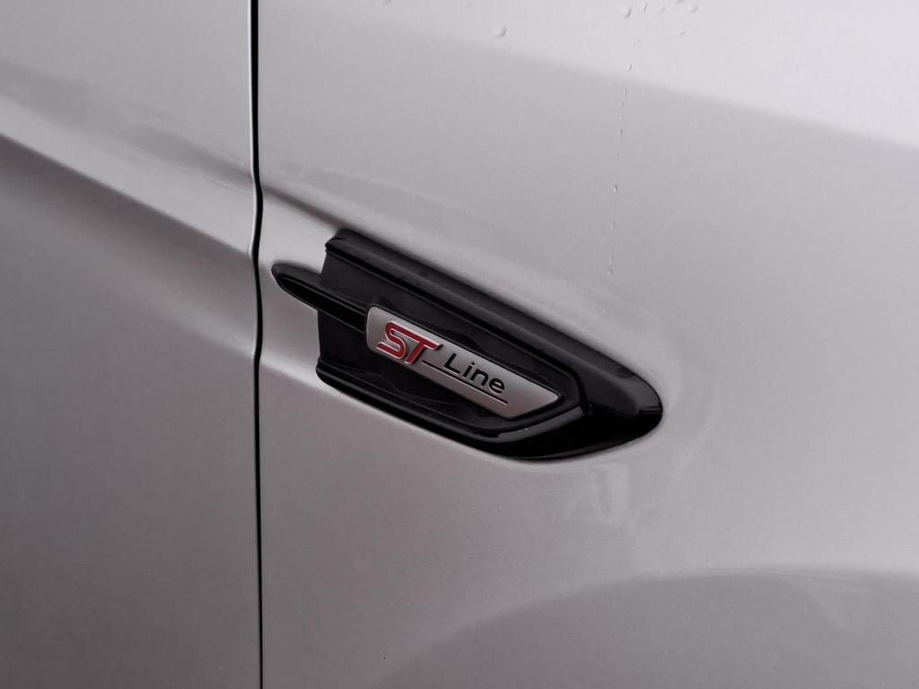 Ford Kuga 1.5 ecoboost st line | trekhaak | apple carplay & android auto | 