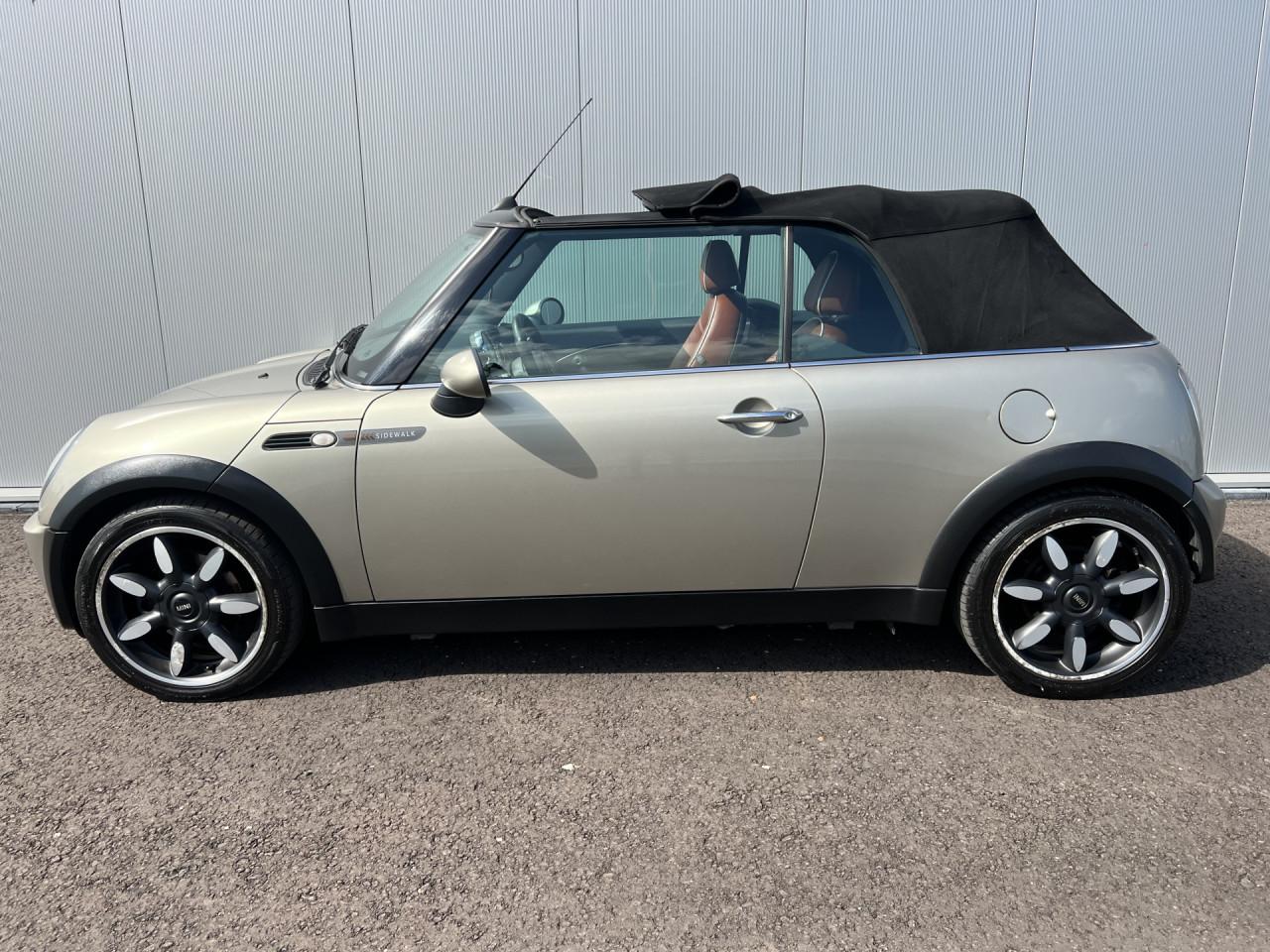 MINI Mini Cabrio 1.6 Cooper Pepper