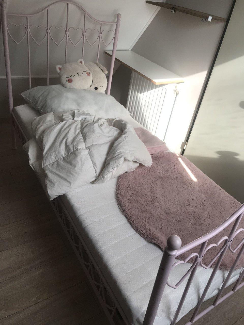Compleet meidenbed roze met beddengoed en kussens