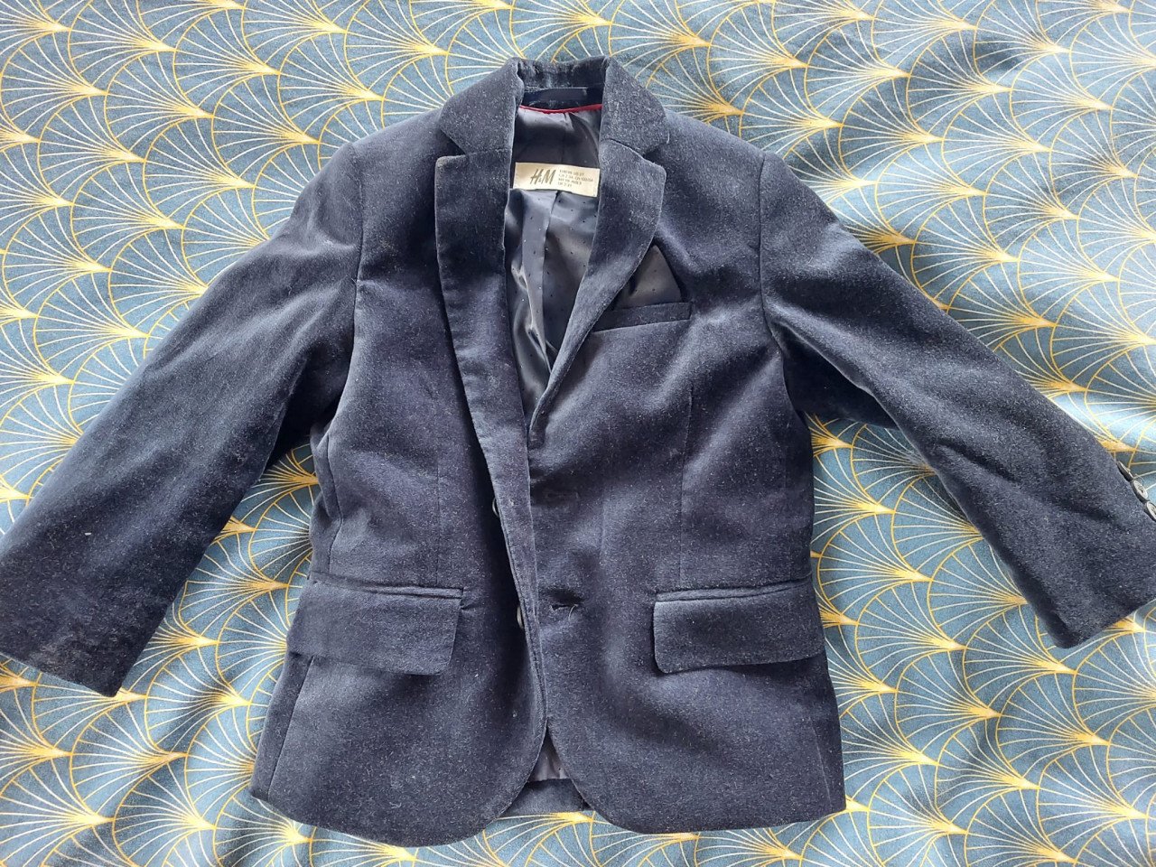 Mooie z.g.a.n. donkerblauwe fluwelen colbert (maat 98) €3,-