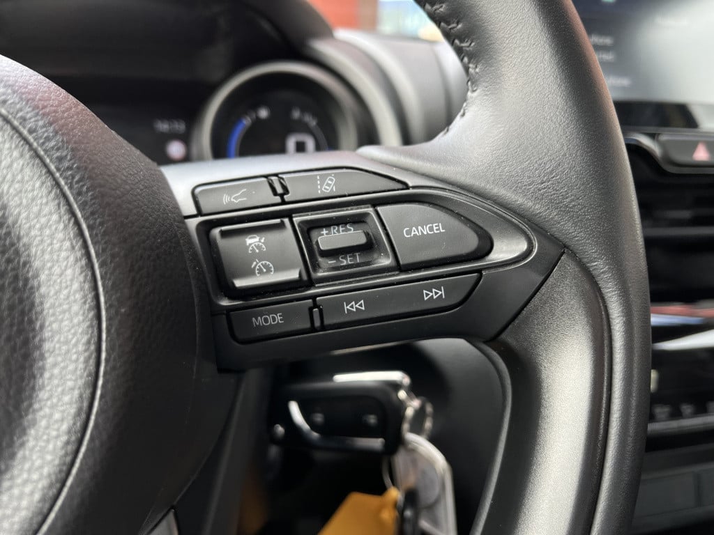Toyota Yaris Cross 1.5 hybrid active aut | climate | cruise | camera | appl