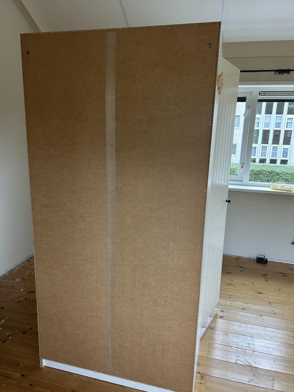 Witte kast van IKEA Gereserveerd