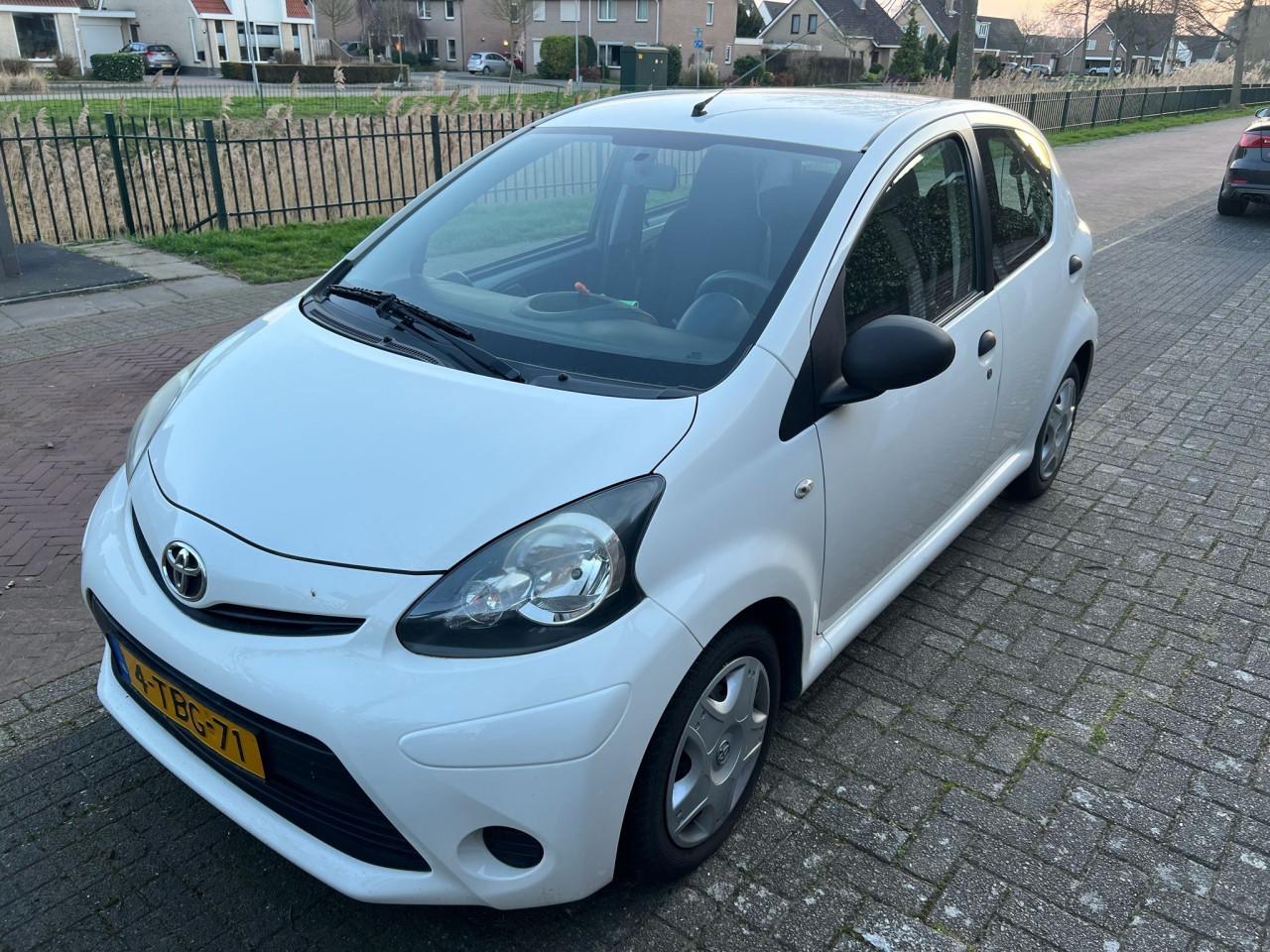 Toyota Aygo wit
