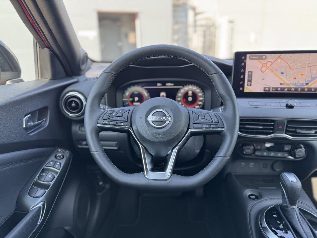 Nissan Juke 1.6 hybrid n-connecta cold pack