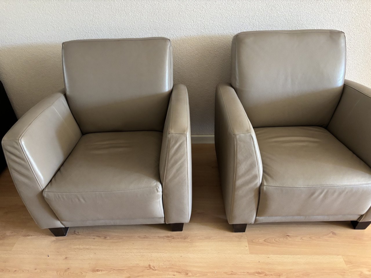 Twee fauteuils