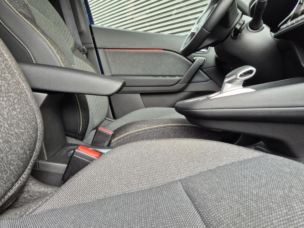 Renault Captur 1.6 e-tech full hybrid 145 techno camera, p-hulp v+a, adapt.