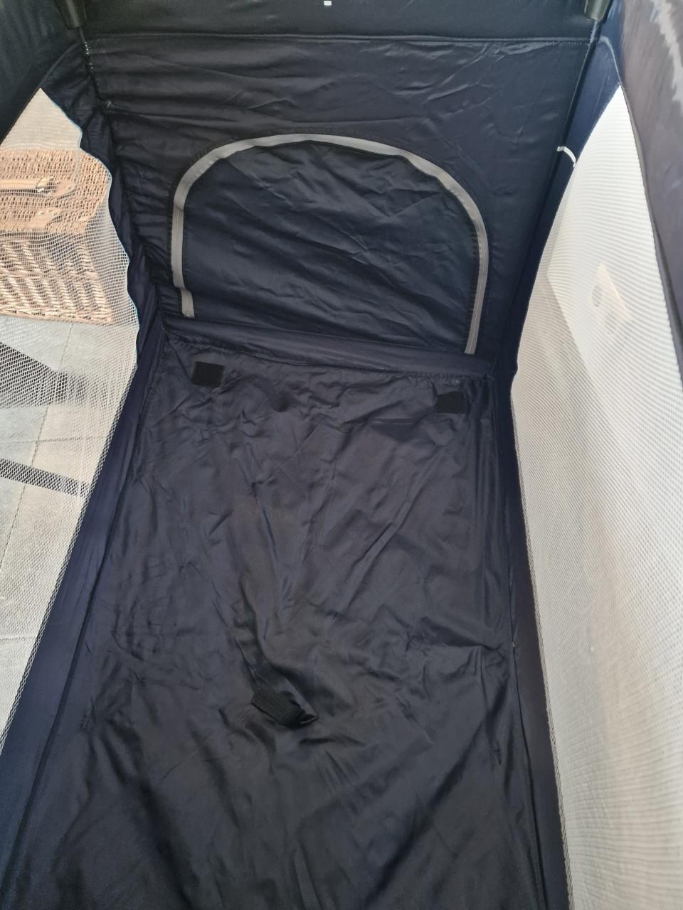 Opvouwbaar campingbedje