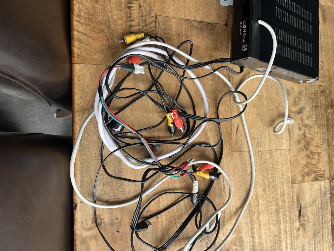 Volautomatische satelliet schotel 85 cm