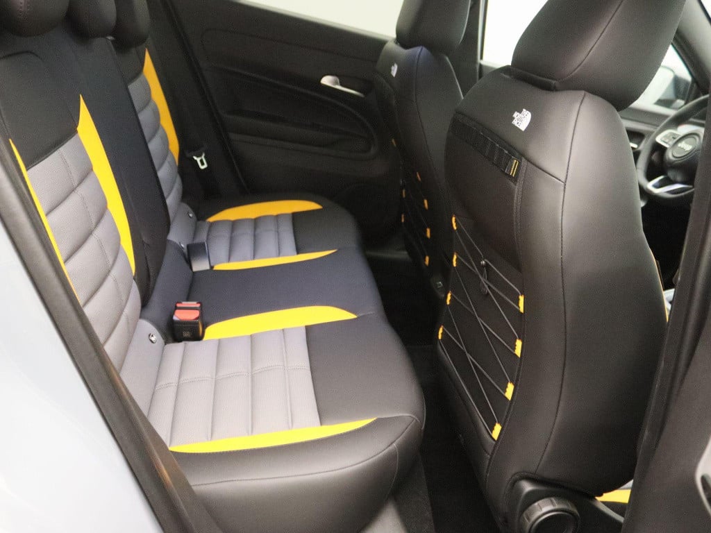 Jeep Avenger 1.2t 4xe the north face || van mossel vip voordeel || tot 8 ja