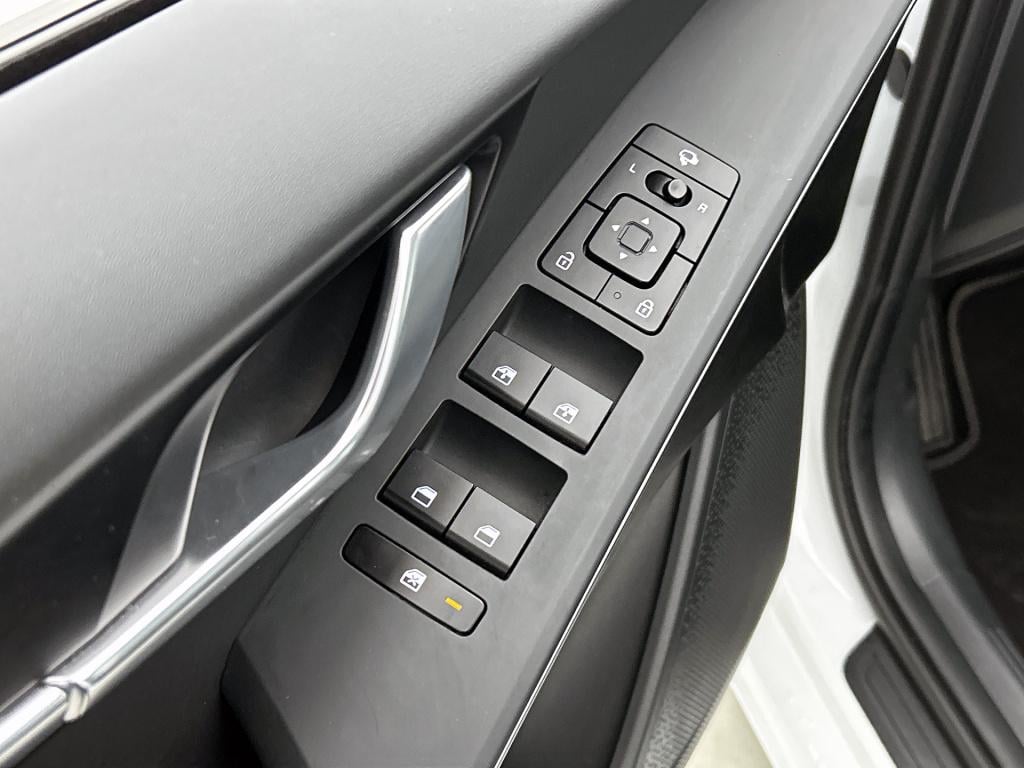 Kia Niro 1.6 gdi hybrid dynamicline interesse in deze kia? deze is uitsluit